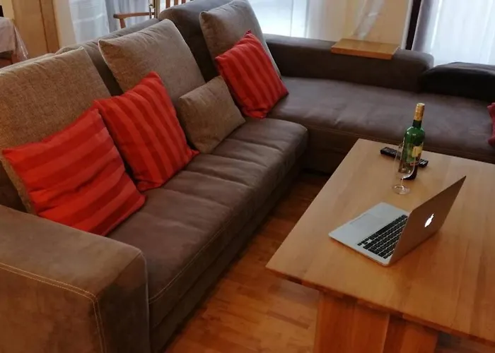 Beste Lage Im Zentrum Und Am Hofgarten 150Qm Mit Klima, 2Xbalkon, Aufzug, Familienfreundlich