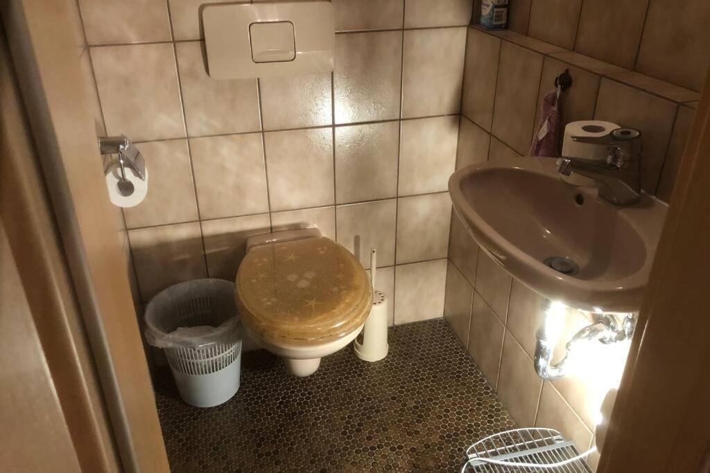 Lage Im Zentrum Und Am Hofgarten 150qm Mit Klima, 2xbalkon, Aufzug, Familienfreundlich