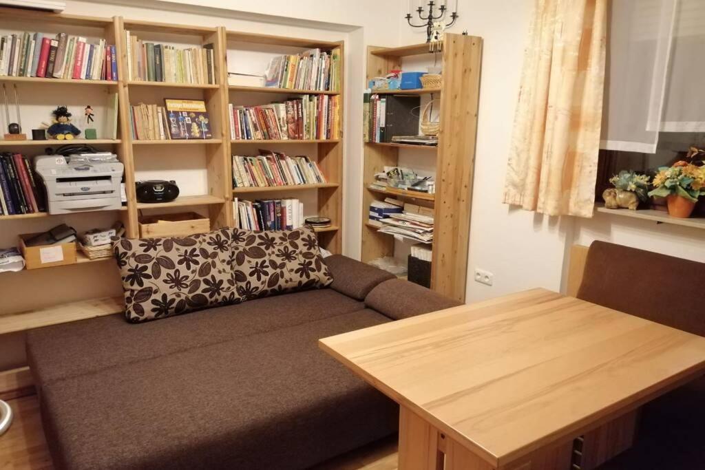 Lage Im Zentrum Und Am Hofgarten 150qm Mit Klima, 2xbalkon, Aufzug, Familienfreundlich *